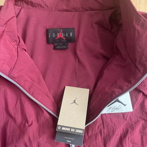 *NWT* Men Jordan Essentials Statement Cherrywood Red Warm-Up Jacket - Picture 3 of 4
